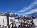 lyzovacka v dolomitoch